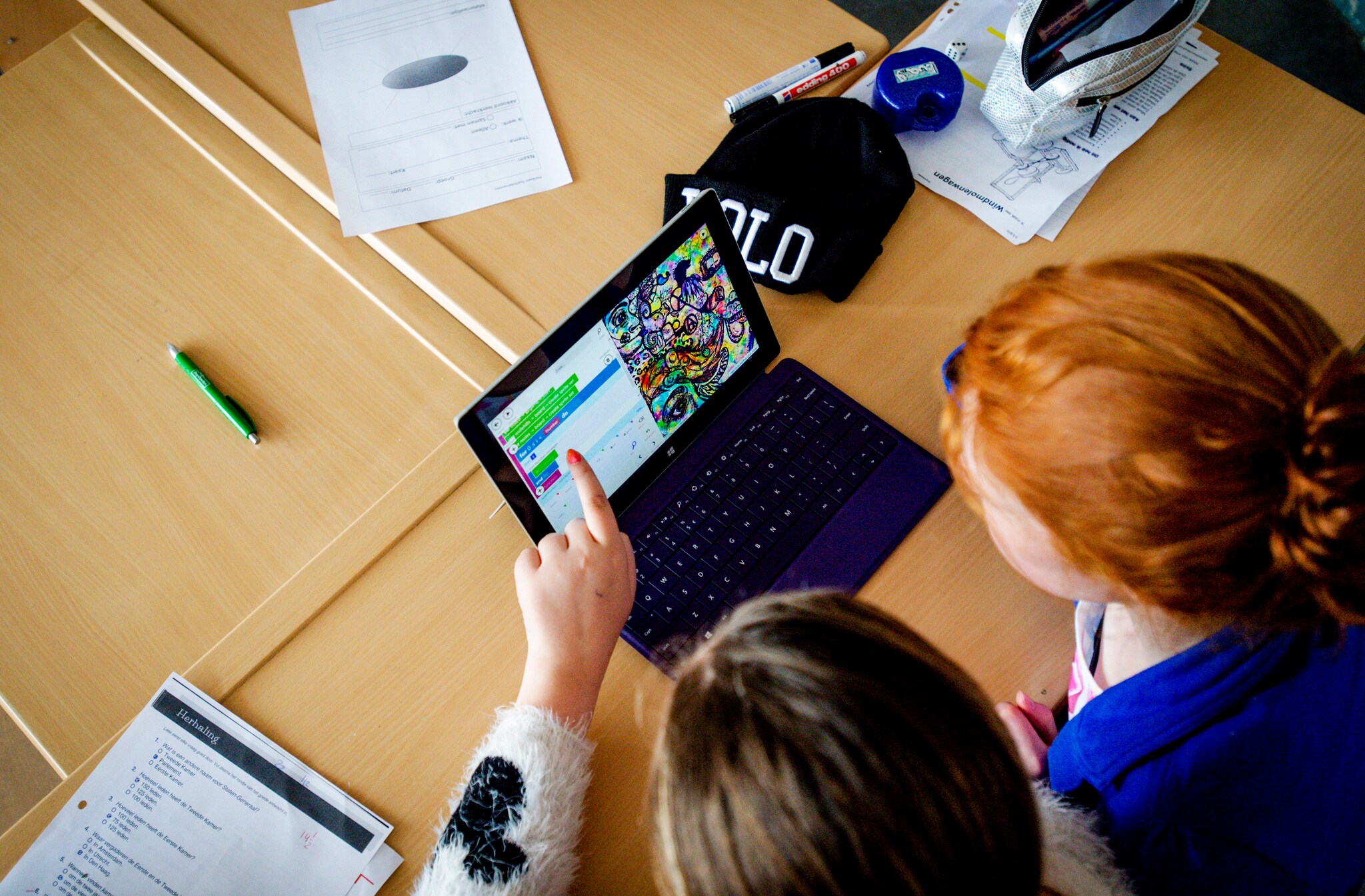 ‘Maak computerles verplicht voor kinderen’