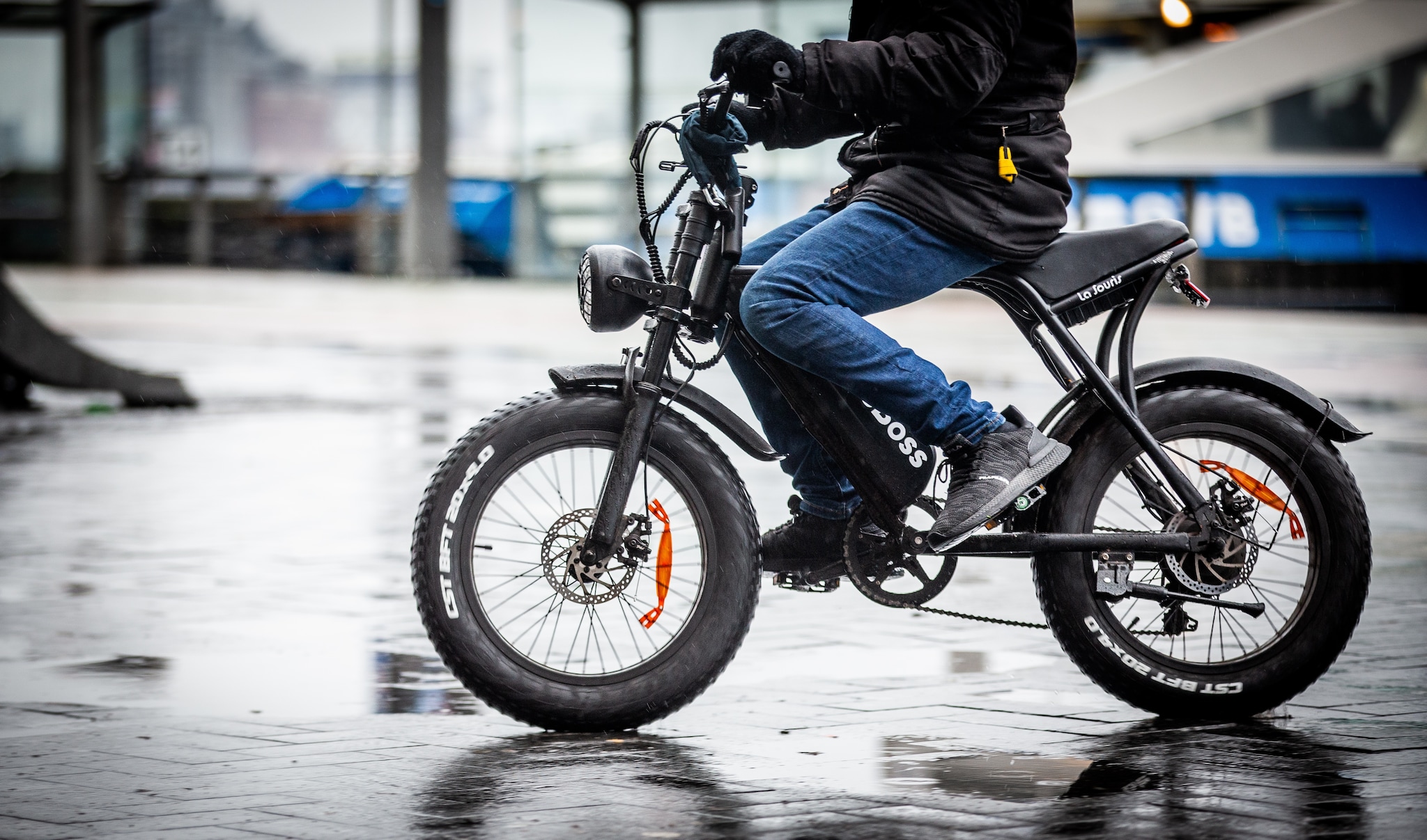 Opgevoerde fatbikes zijn levensgevaarlijk maar hoe hou je je kind er vanaf